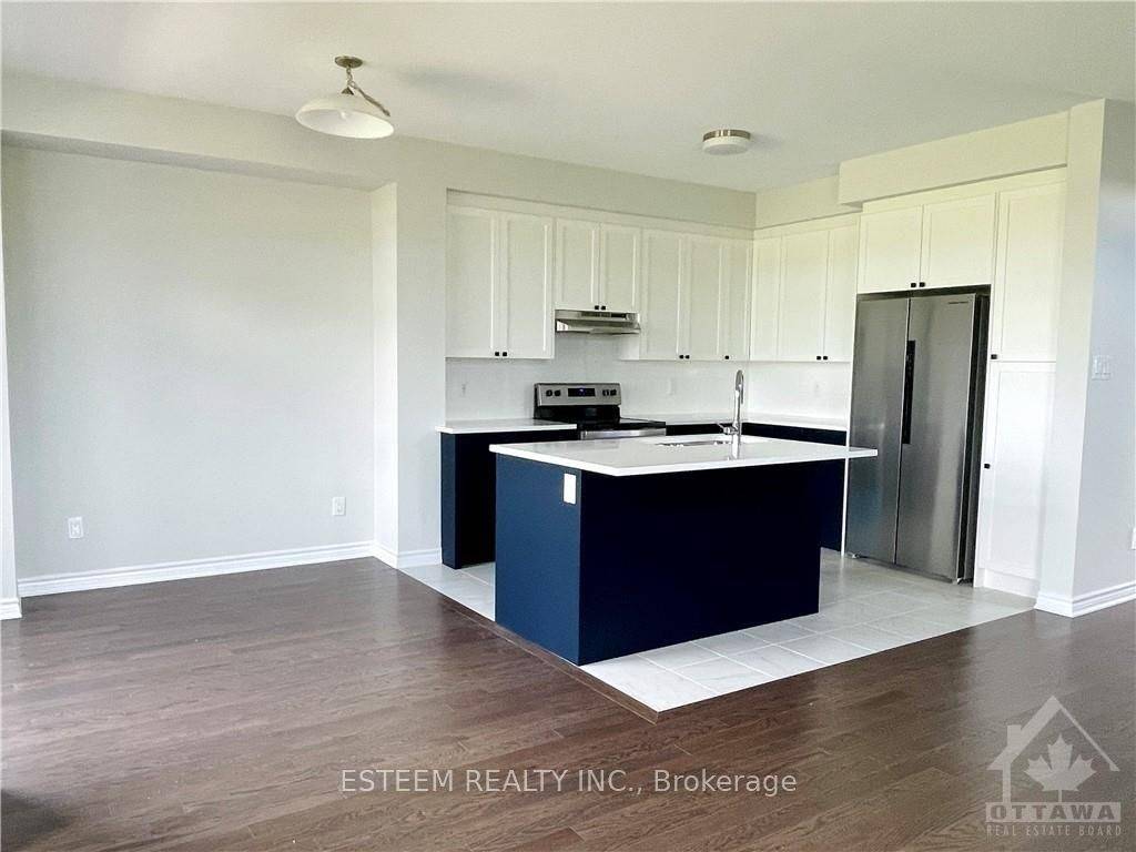 Barrhaven, ON K2J 7J6,634 Flagstaff DR