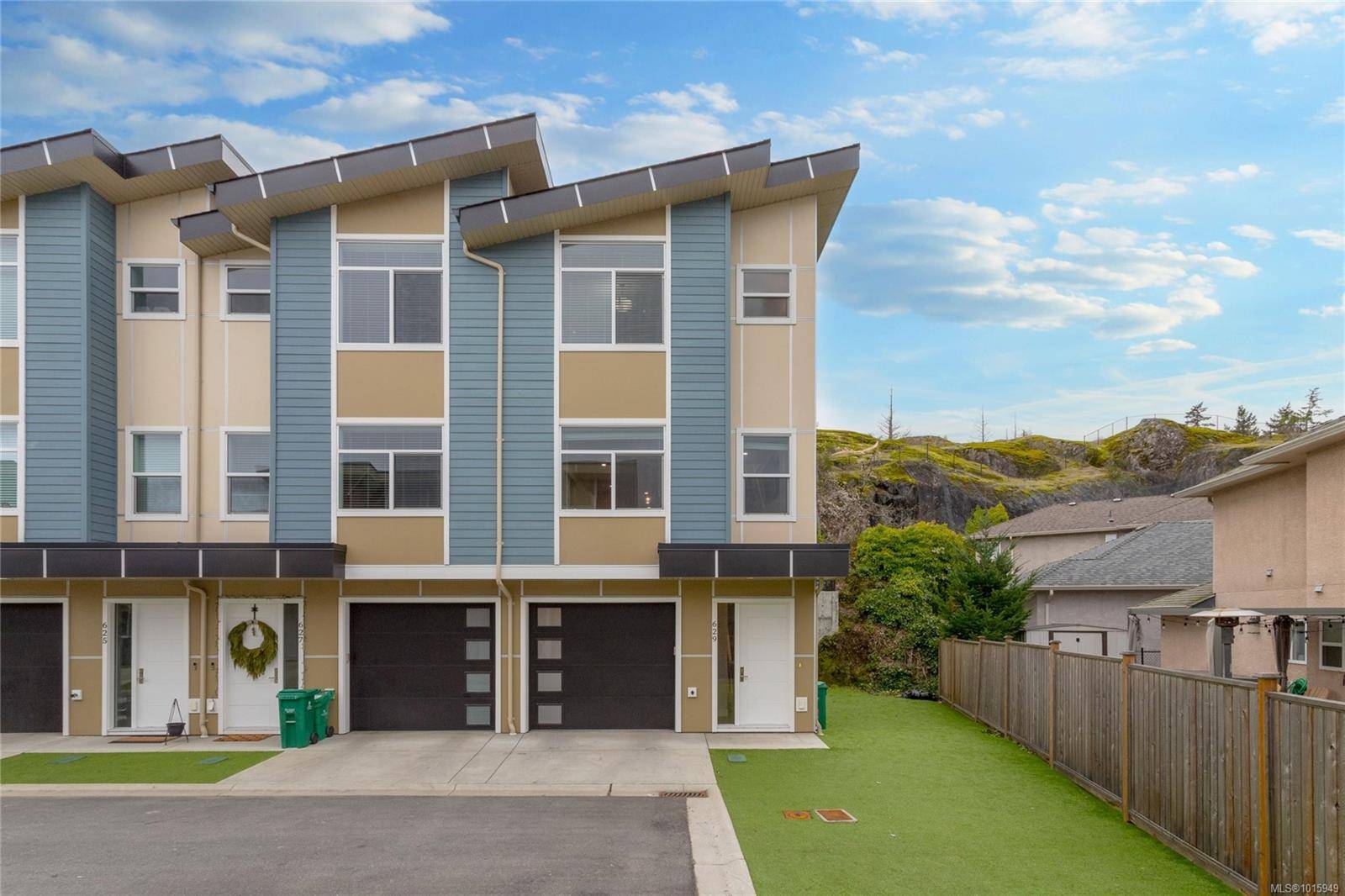 Langford, BC V9B 6M1,629 Selwyn Close