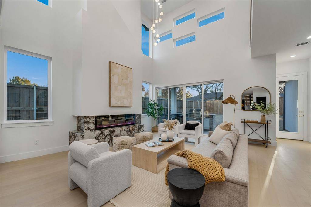 Dallas, TX 75218,10314 Country Club Drive