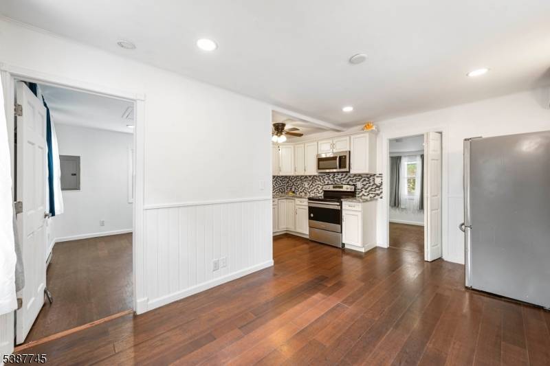 Hopatcong Boro, NJ 07843,176 Monroe Trl