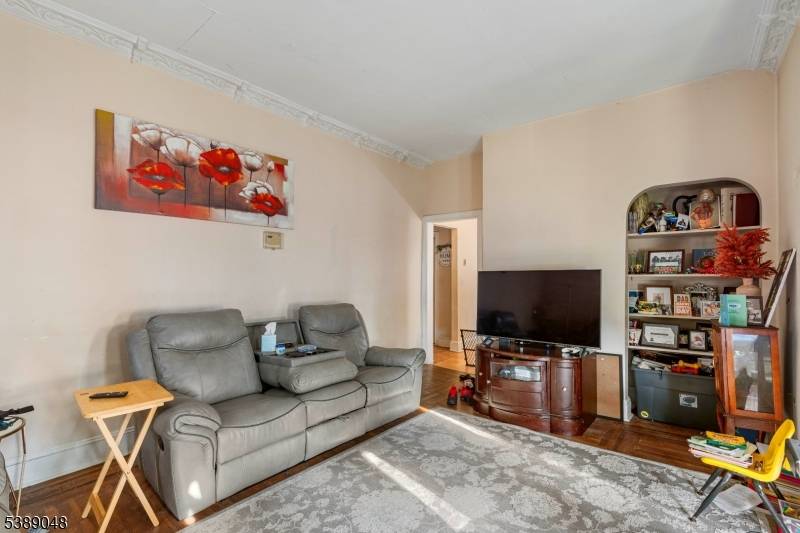 North Plainfield Boro, NJ 07063,421 Tappan Ave