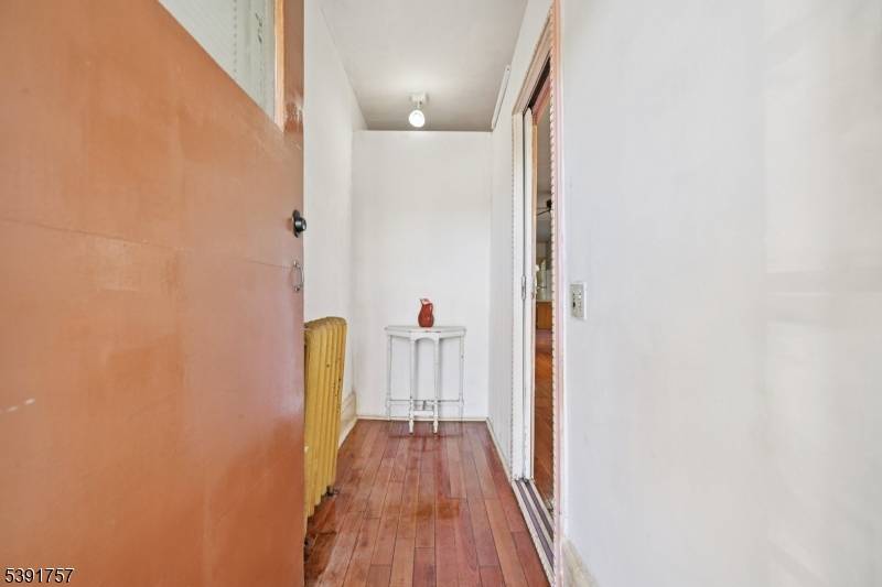 Raritan Boro, NJ 08869,55 Thompson St