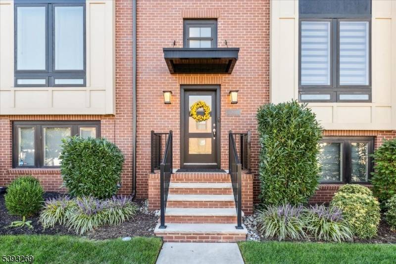 Montgomery Twp., NJ 08558,17 E Hartwick Dr