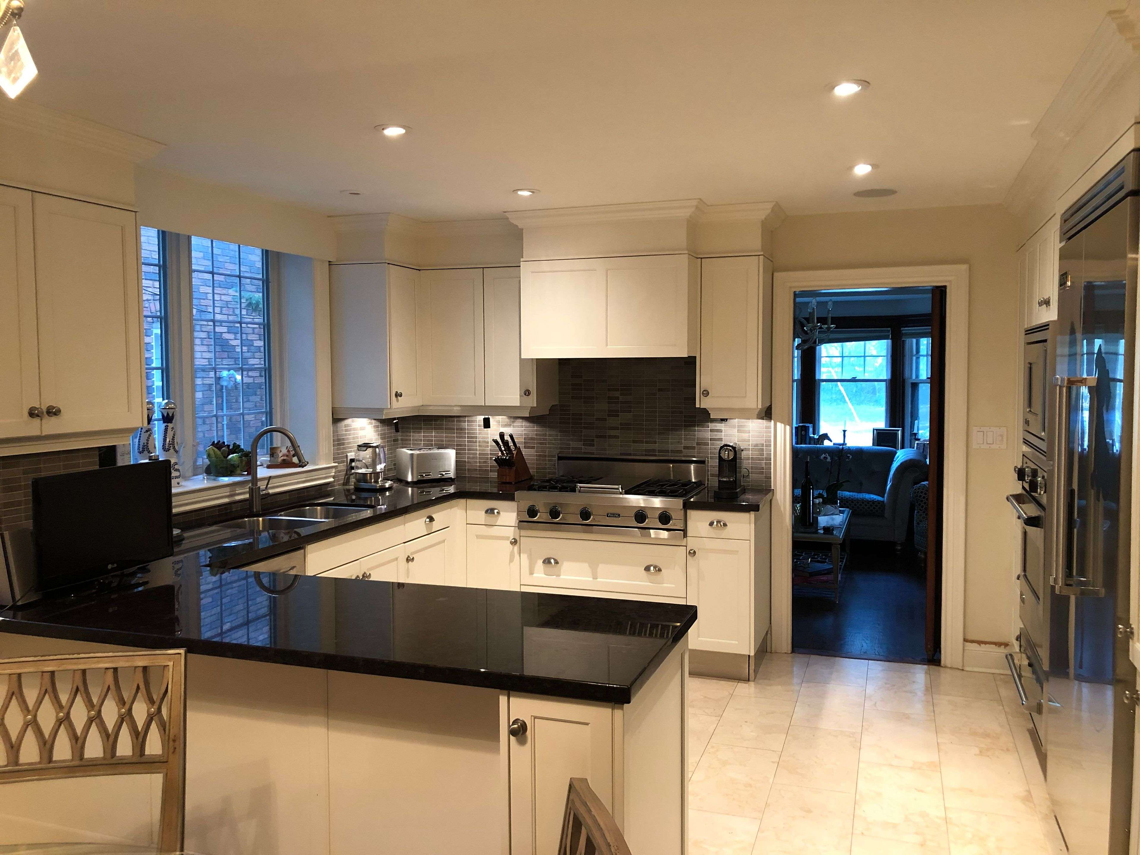 Toronto C03, ON M5P 2N7,299 Forest Hill RD