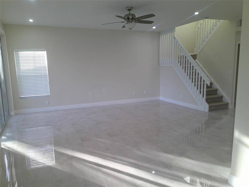 Pembroke Pines, FL 33029,19250 NW 22nd St