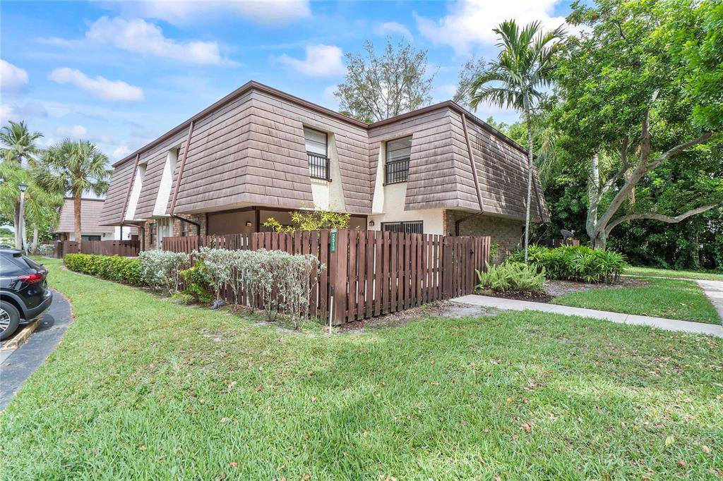 Coral Springs, FL 33065,2515 NW 99th Ave