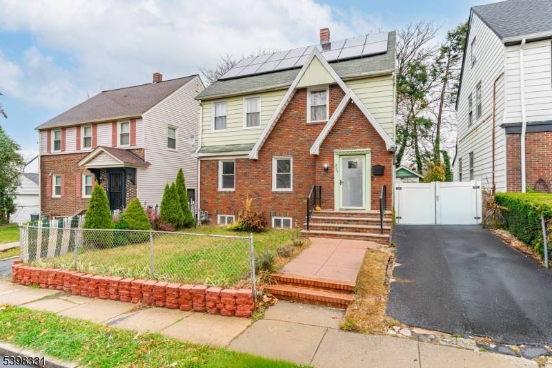 Hillside Twp., NJ 07205,327 Field Pl