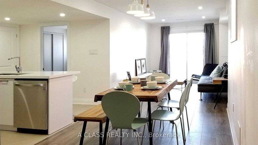 Bradford West Gwillimbury, ON L3Z 0Y2,25 W Dykie CT #Basemen