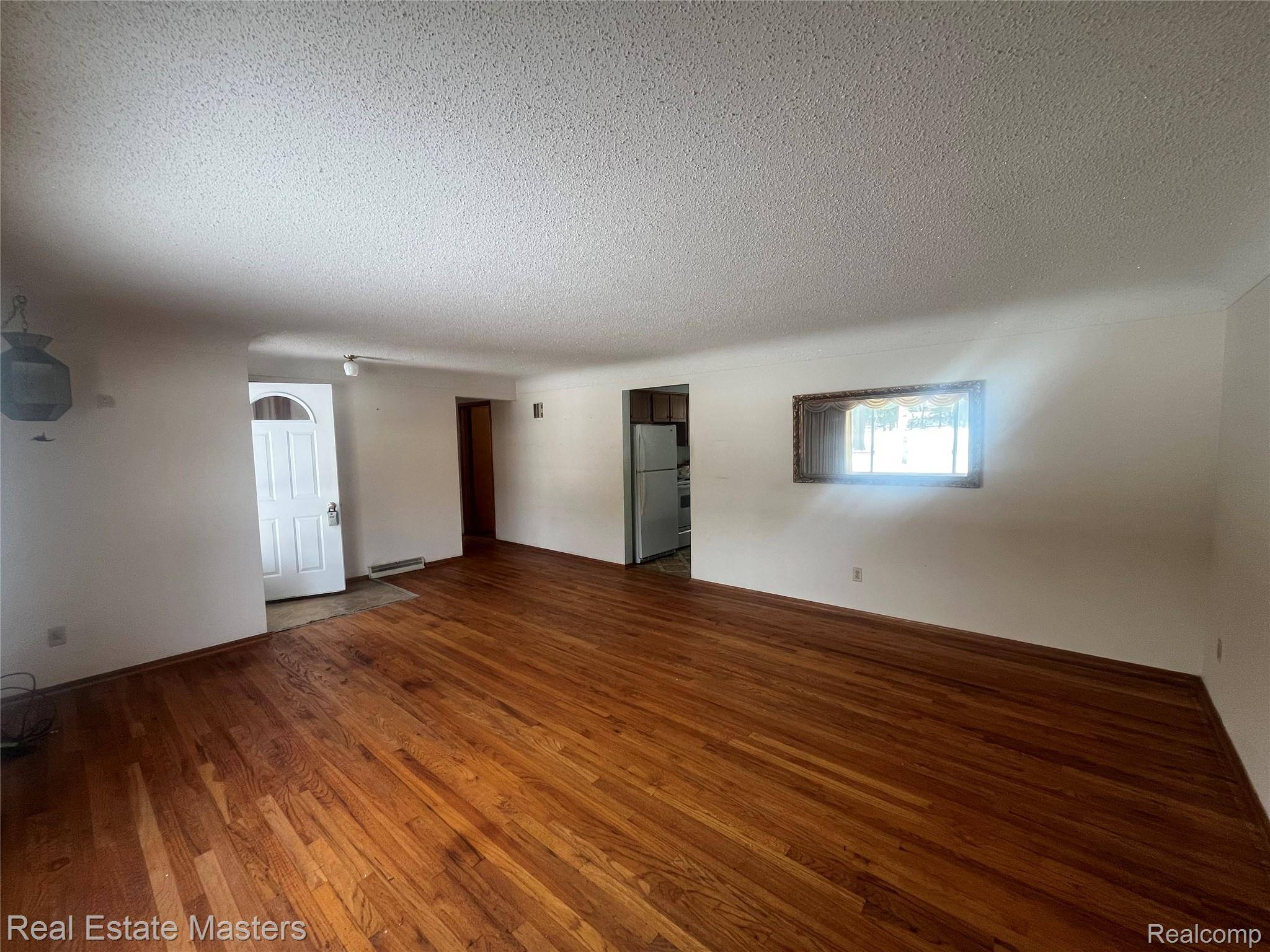 Fort Gratiot, MI 48059,4291 Parker RD