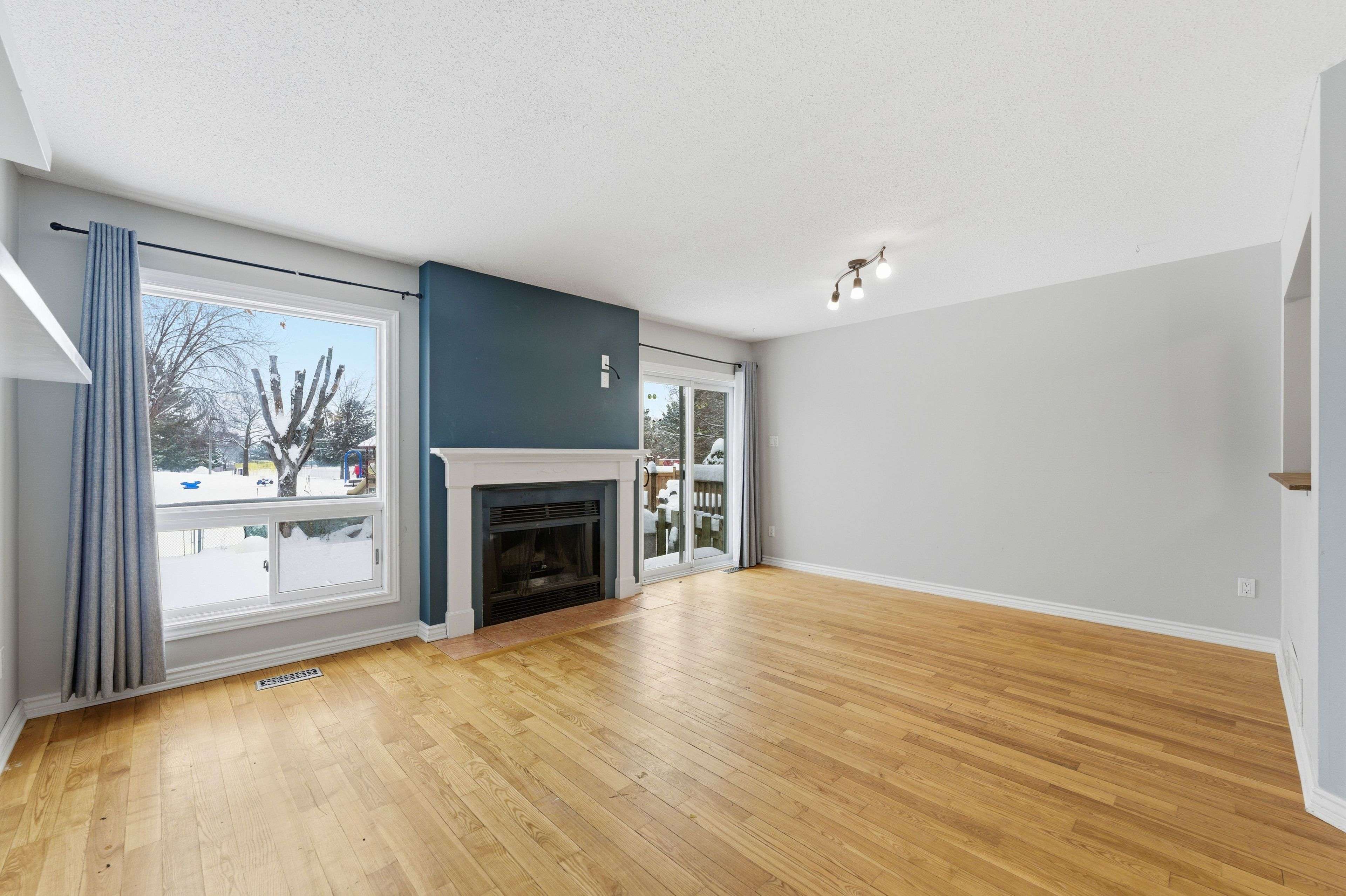 Orleans - Cumberland And Area, ON K4A 3G6,1469 Briarfield CRES