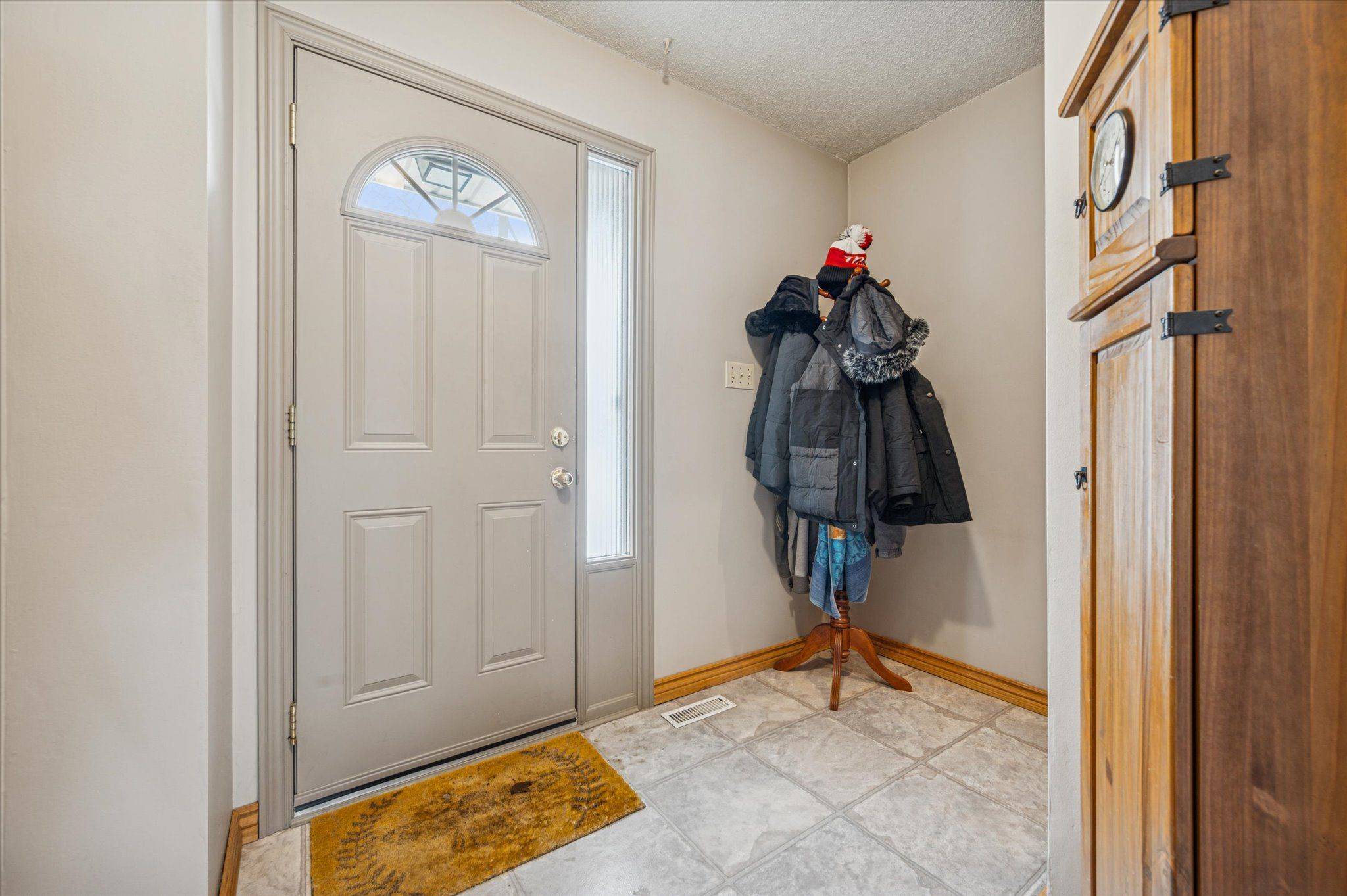 Kitchener, ON N2M 5E5,51 Paulander DR #31
