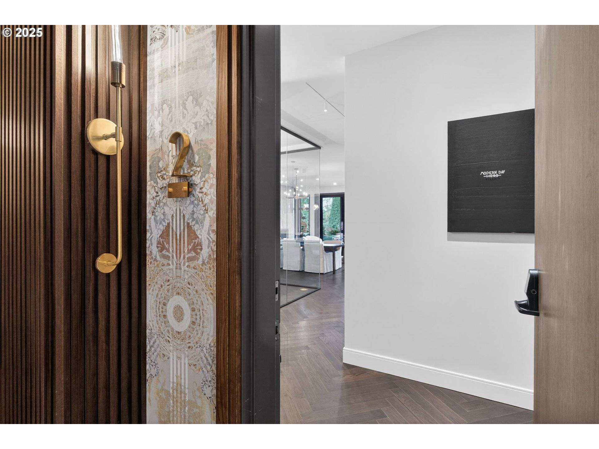 Lake Oswego, OR 97034,21 D AVE #2