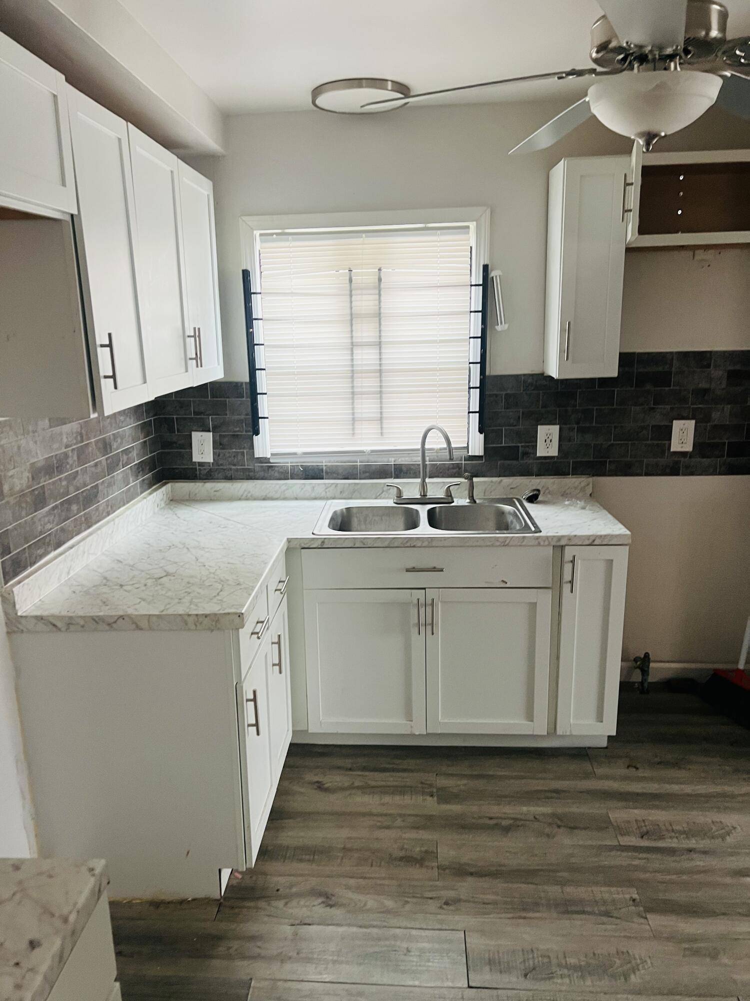 Detroit, MI 48224,14622 Frankfort ST