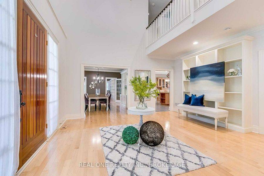 Oakville, ON L6J 4C7,249 Poplar DR