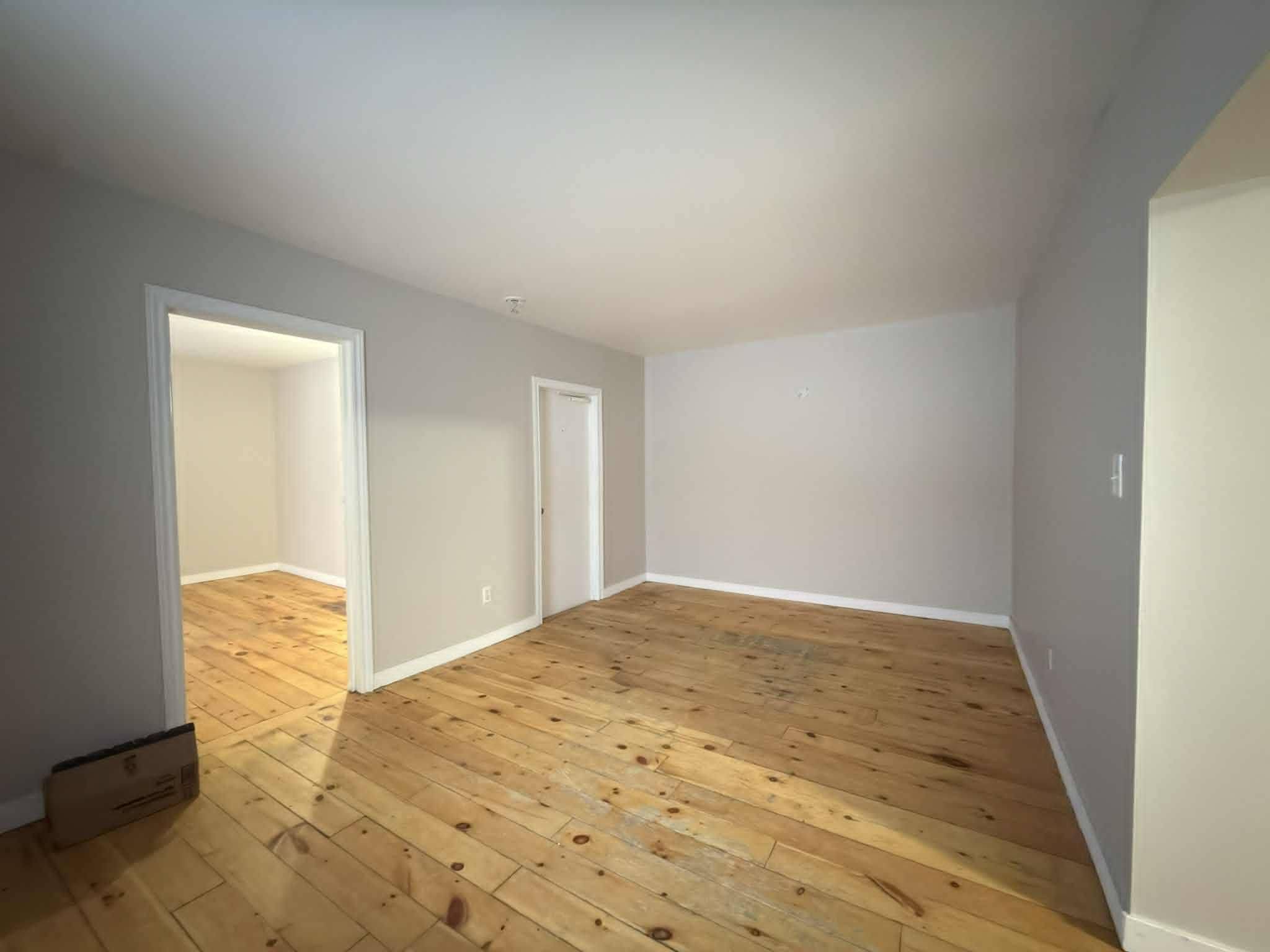 Brockville, ON K6V 1P2,12 Pearl ST E