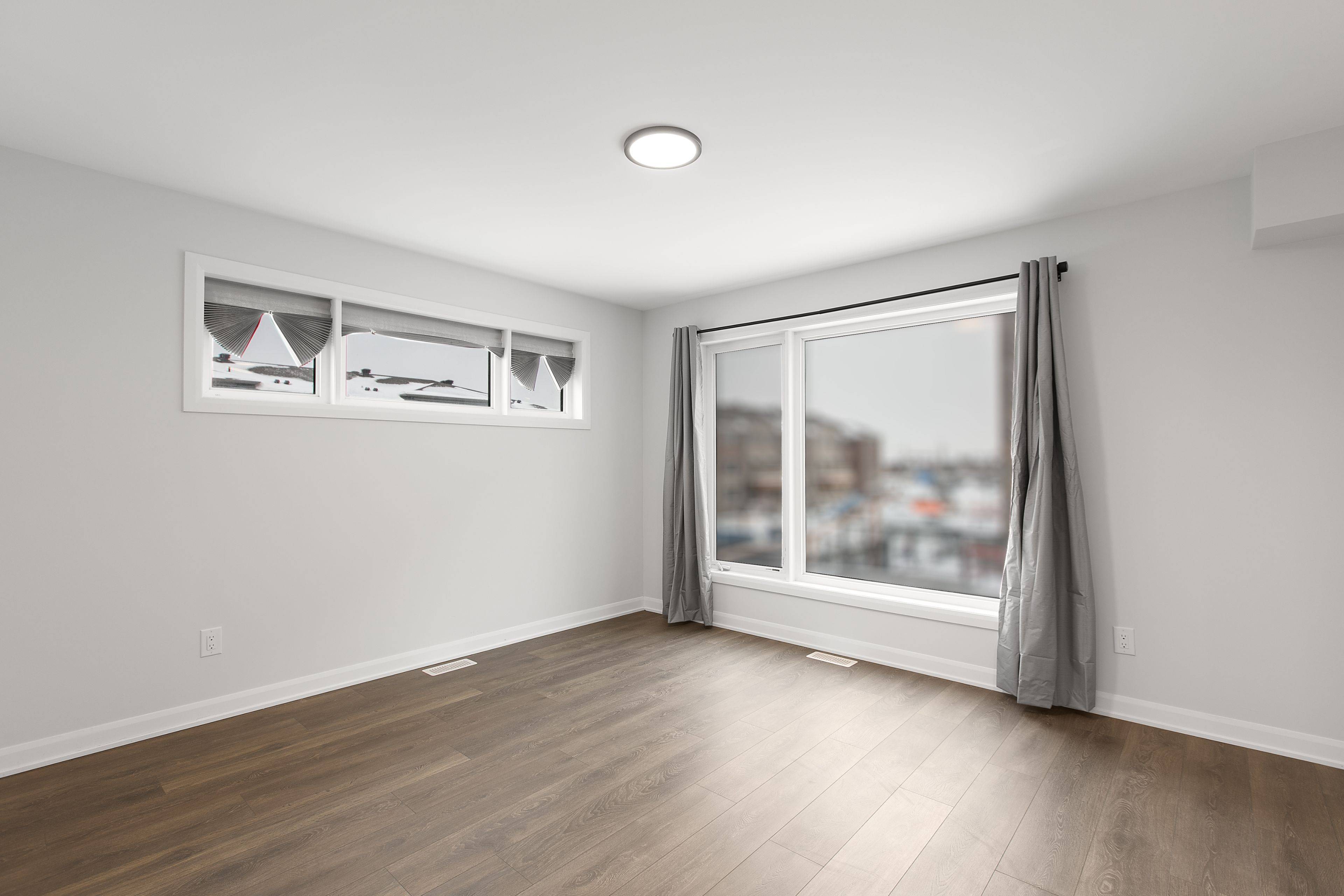 Barrhaven, ON K2J 5W2,301 GLENROY GILBERT DR #32