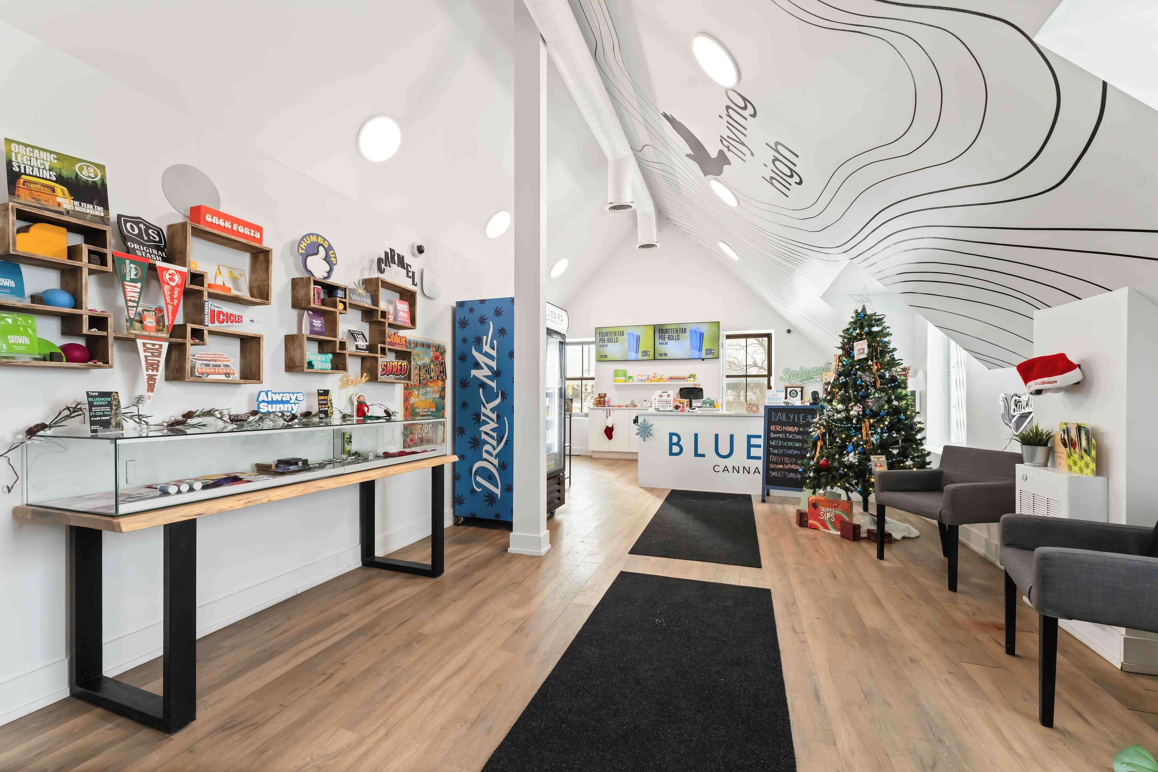 Kanata, ON K2W 0C9,806 March RD E