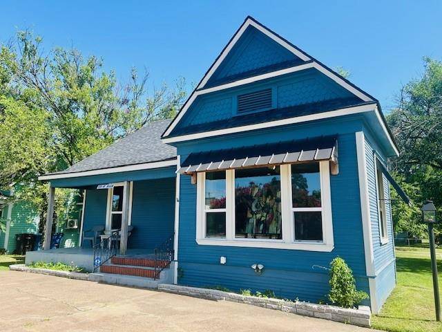 Denison, TX 75020,930 W Main Street