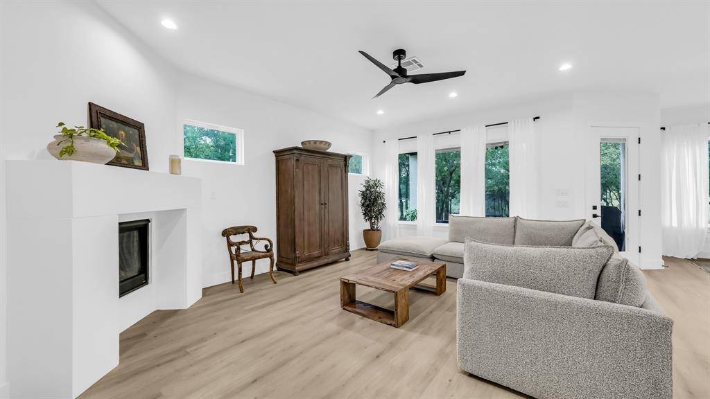 Lipan, TX 76462,141 Lakeside Drive