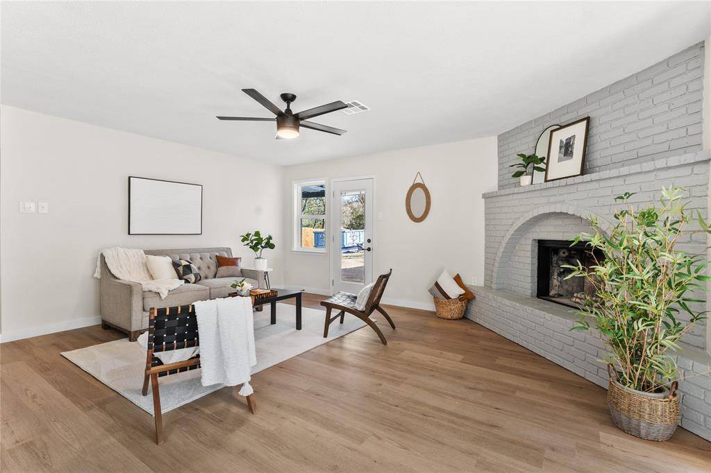 Woodway, TX 76712,919 Fairway Road