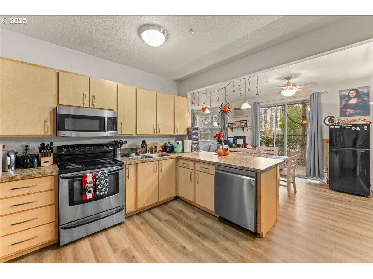 Portland, OR 97220,400 NE 100TH AVE #101