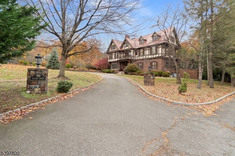 West Orange Twp., NJ 07052,90 Gregory Ave.