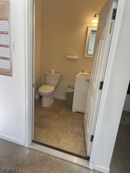 Califon Boro, NJ 07830,420 County Road 513