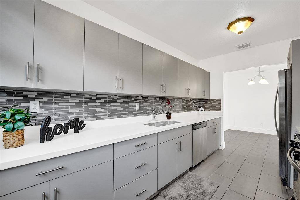 Hollywood, FL 33024,7021 Park St