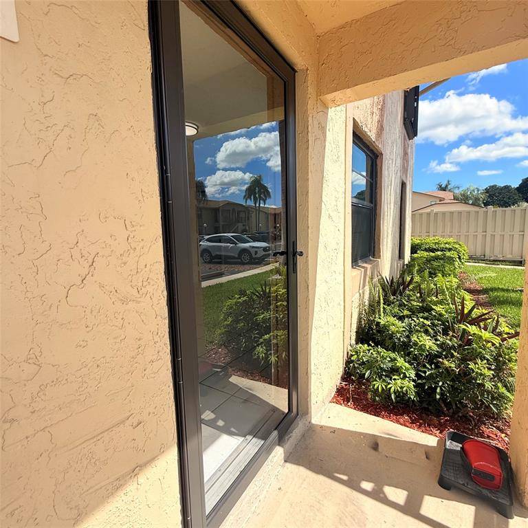Boca Raton, FL 33428,9466 Boca Cove Cir 305