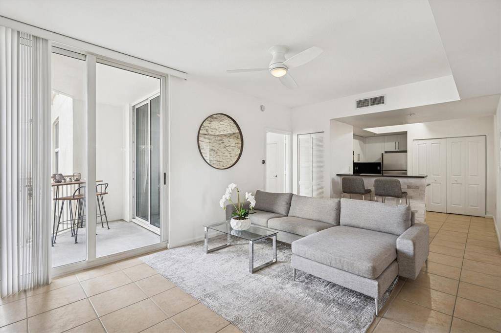 Fort Lauderdale, FL 33301,511 SE 5th Ave #919