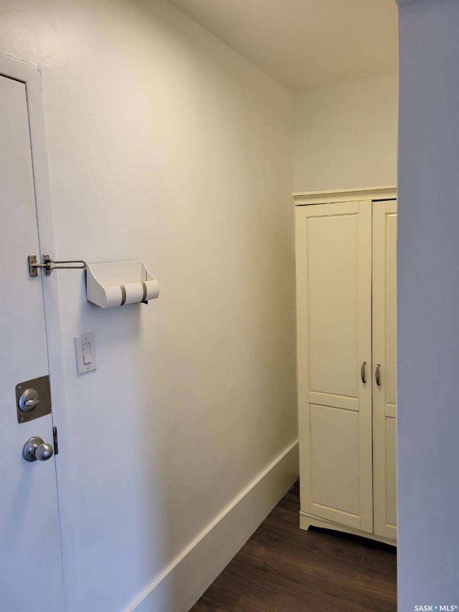 Saskatoon, SK S7K 2M3,400 4th AVENUE N #41