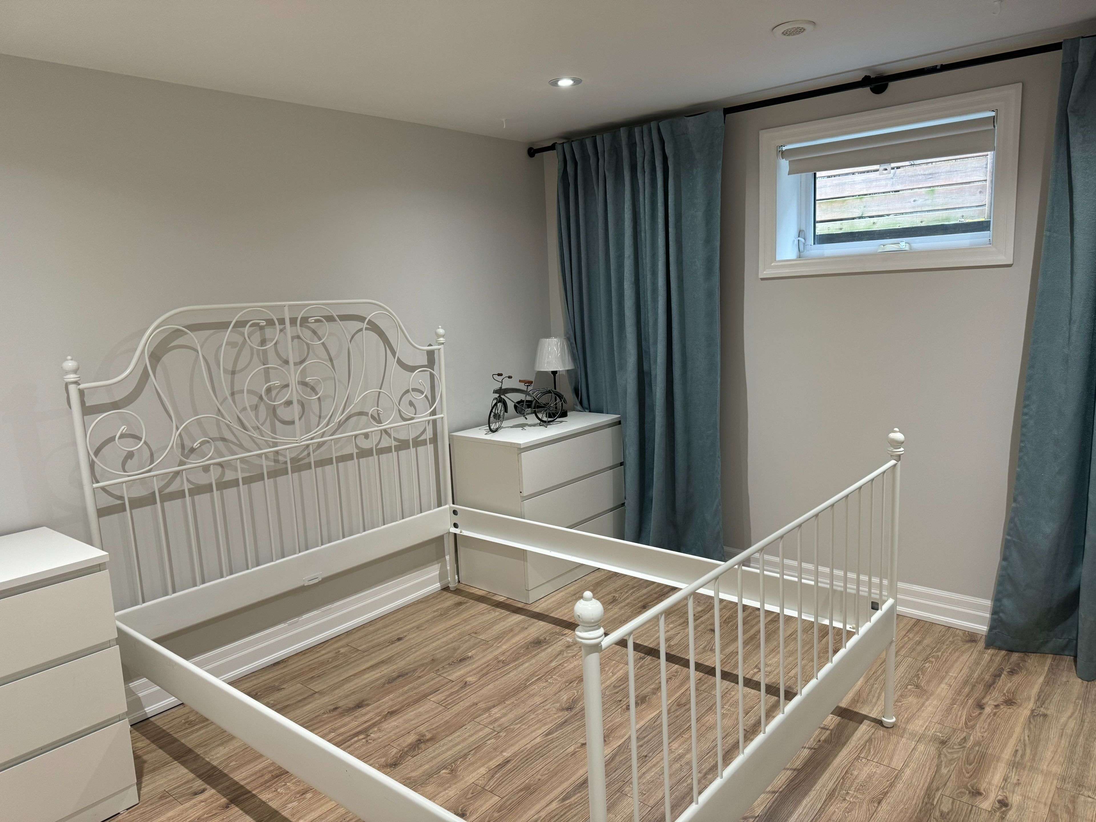 Mississauga, ON L5E 2T7,1486 Rometown DR #BSMT