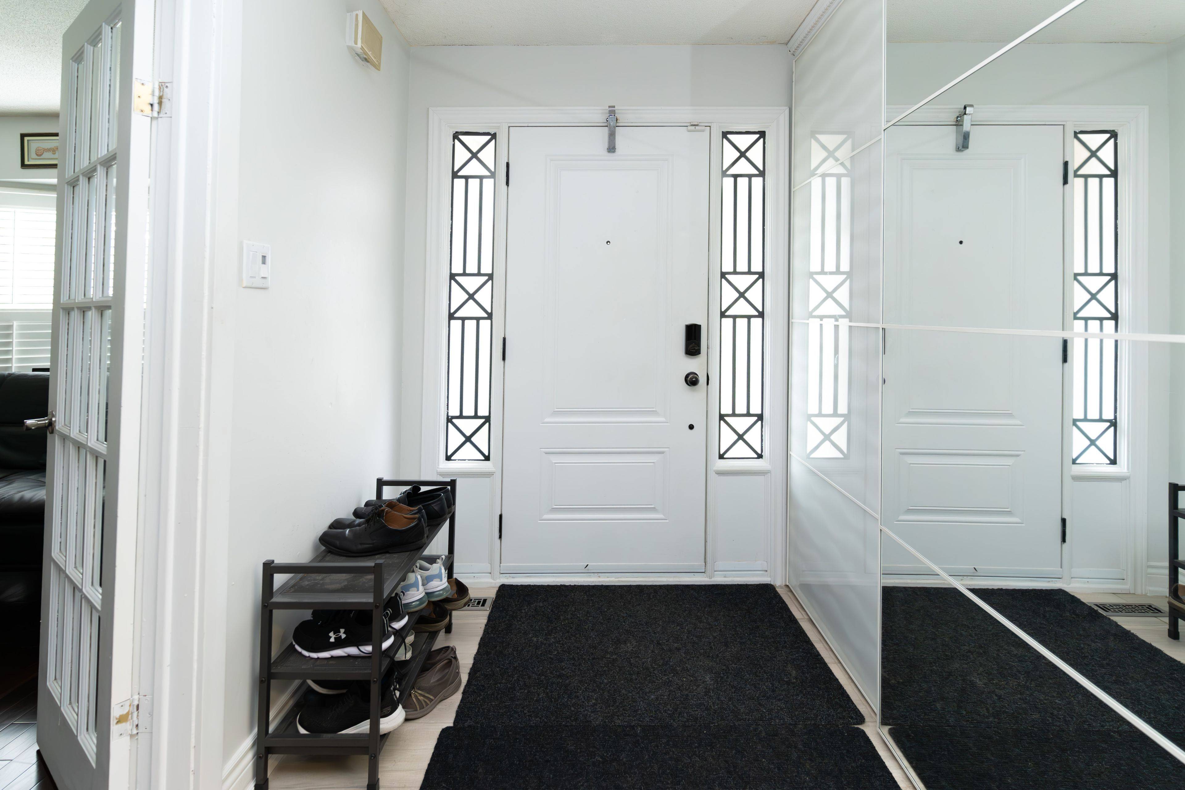 Mississauga, ON L5N 3H7,6326 Millers GRV