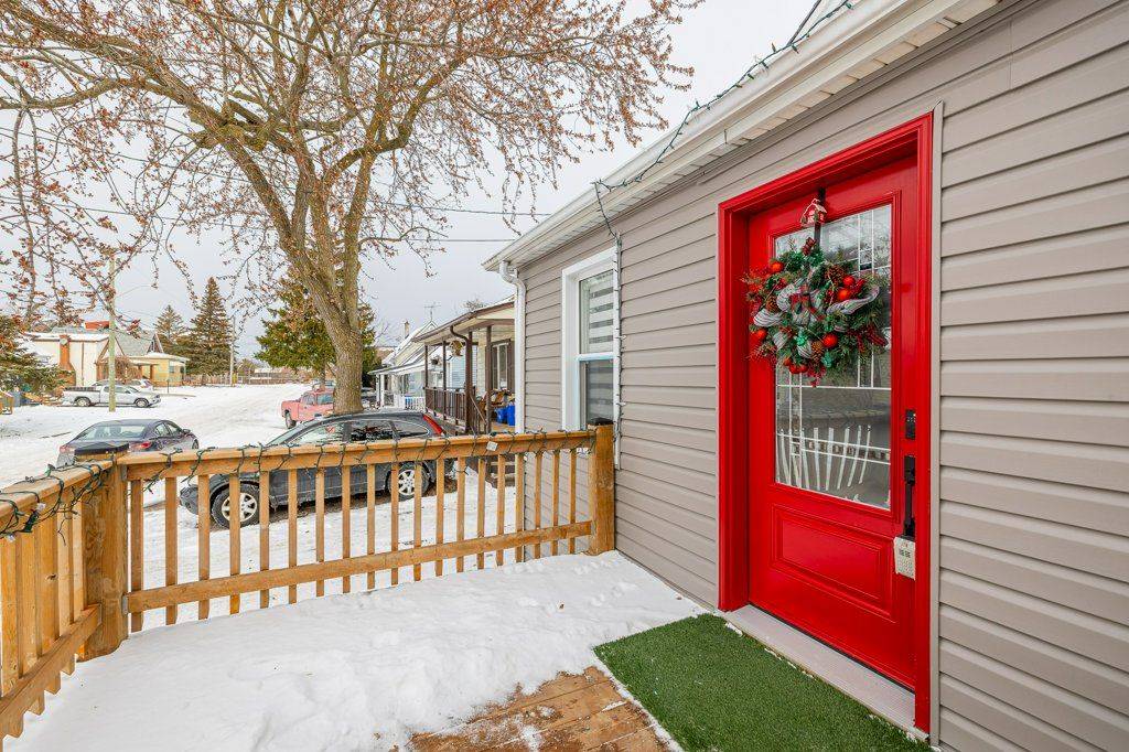 Niagara Falls, ON L2E 3K9,4134 Martin AVE