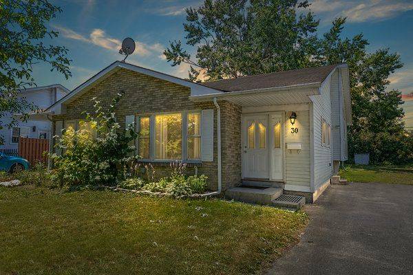 Kingston, ON K7M 6K9,30 Woodstone CRES