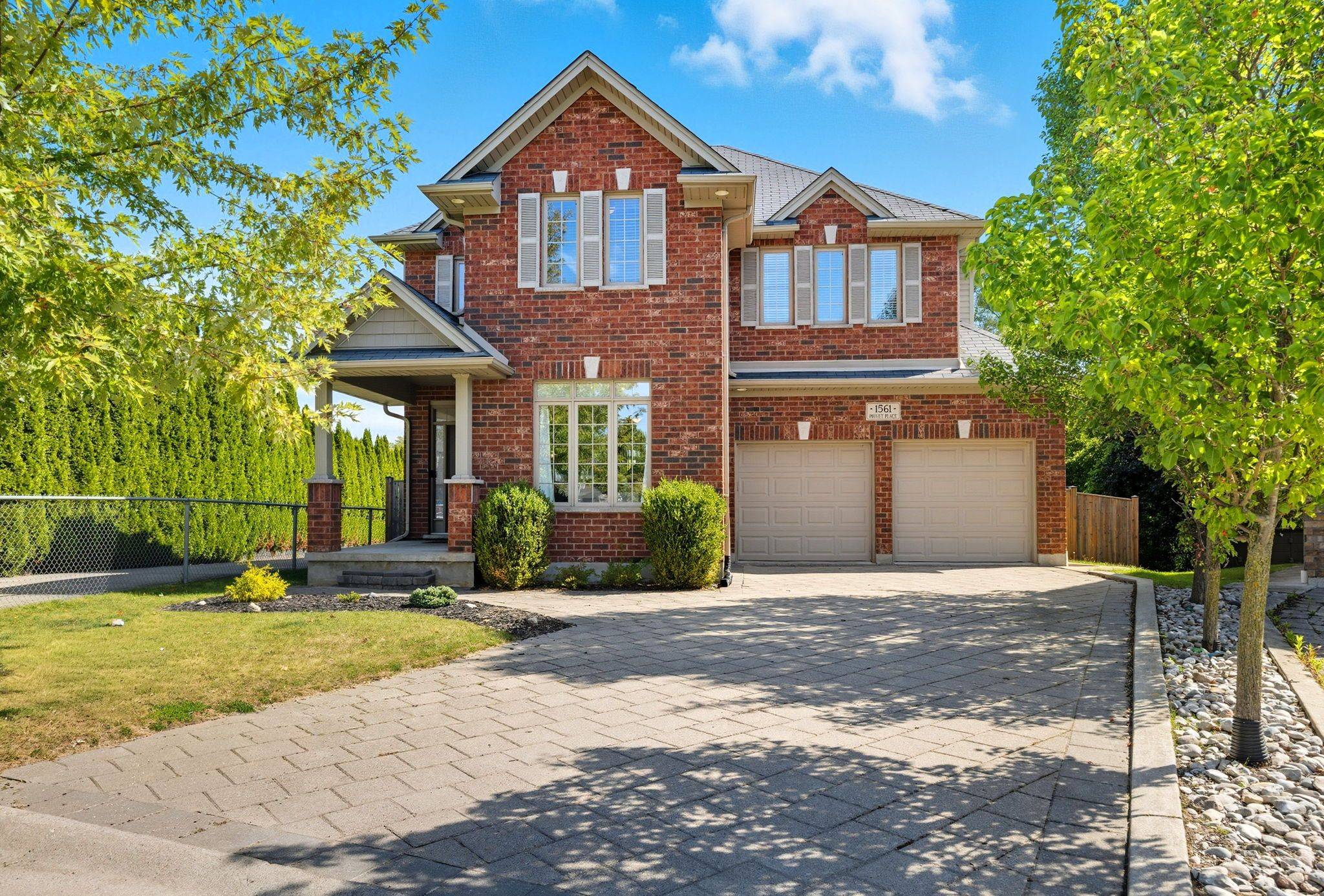 London North, ON N5X 0E7,1561 Privet PL