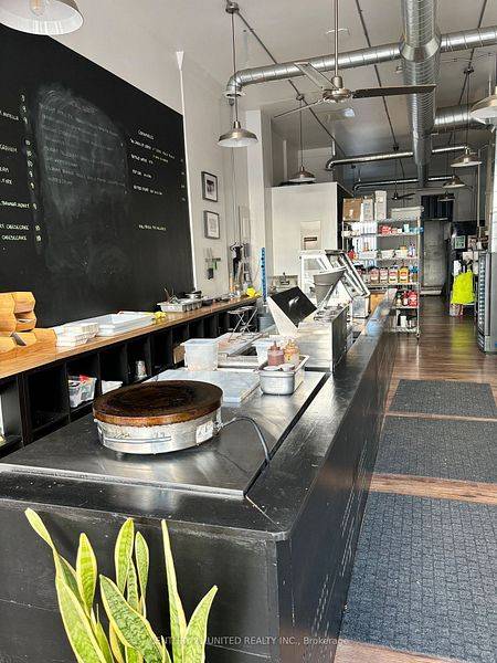 Peterborough, ON K9H 2L2,170 Hunter ST W