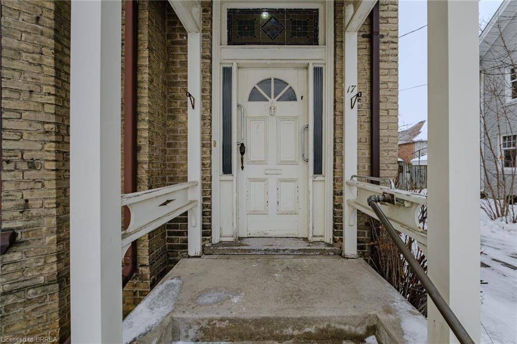 Brantford, ON N3T 4H2,17 Hawarden AVE