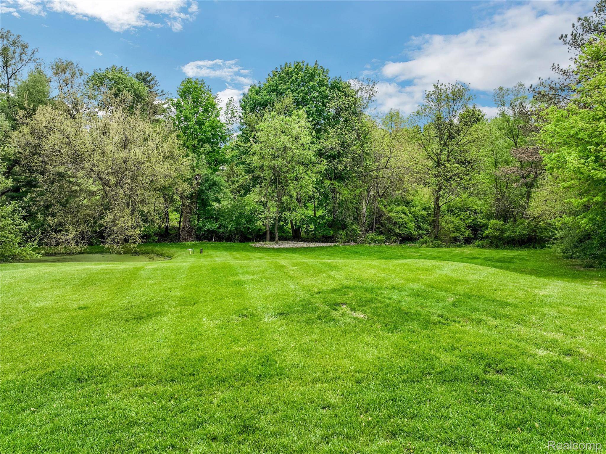 Rochester, MI 48309,941 Viewland DR