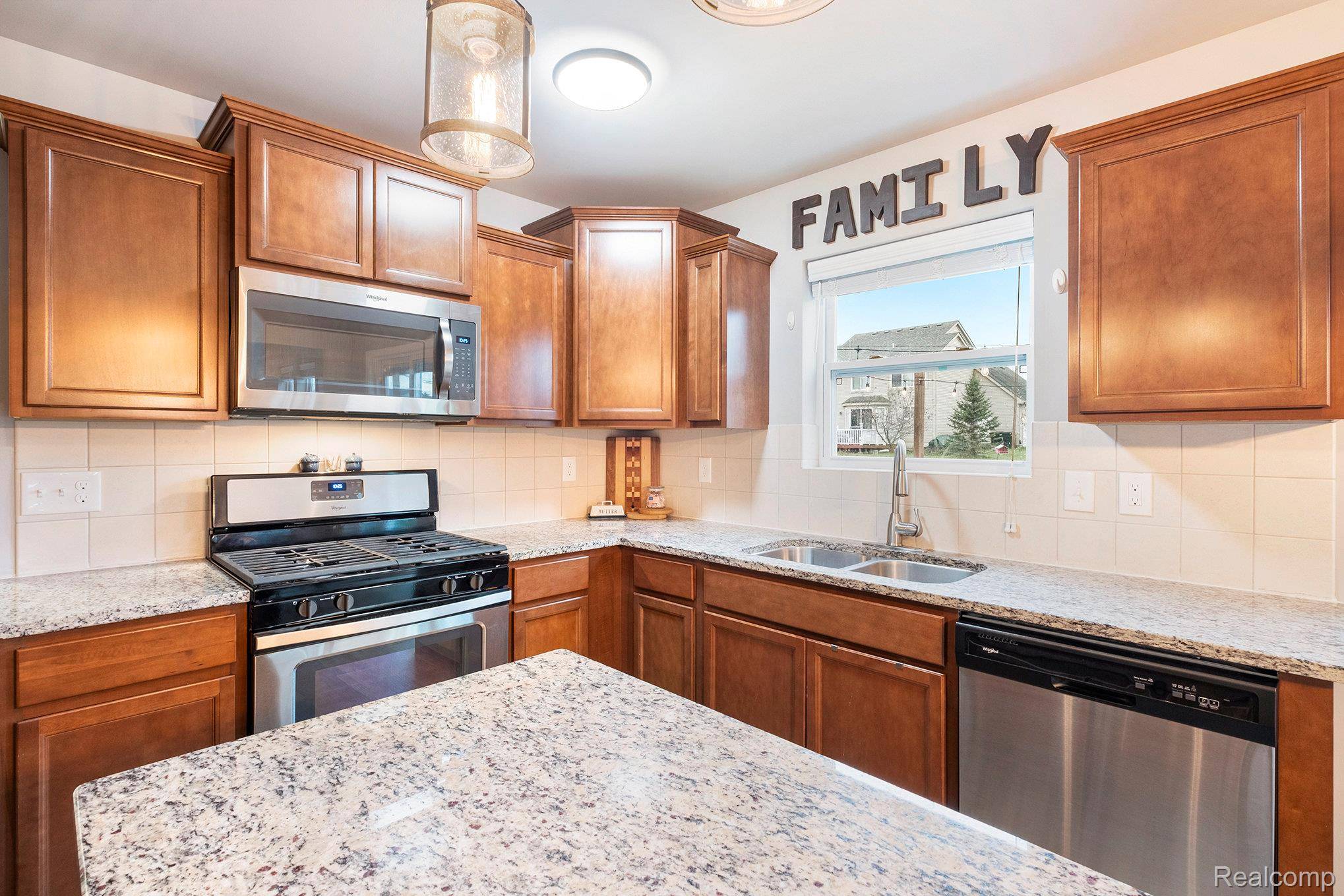 Grand Blanc, MI 48439,7044 Wildflower CT