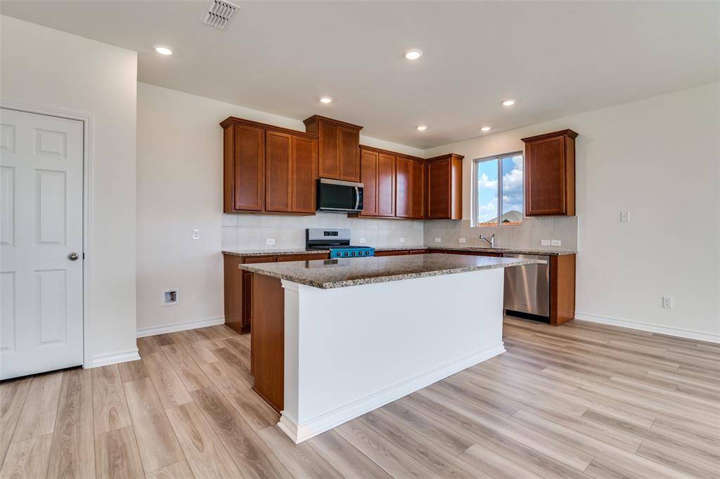 Crandall, TX 75114,4105 Buffalo Grass Trail