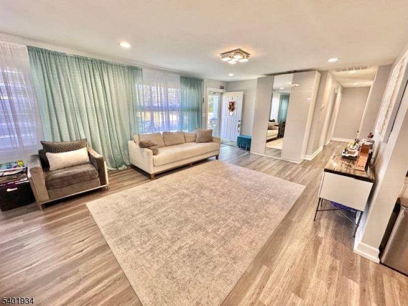 Monroe Twp., NJ 08831,107 Monmouth Rd