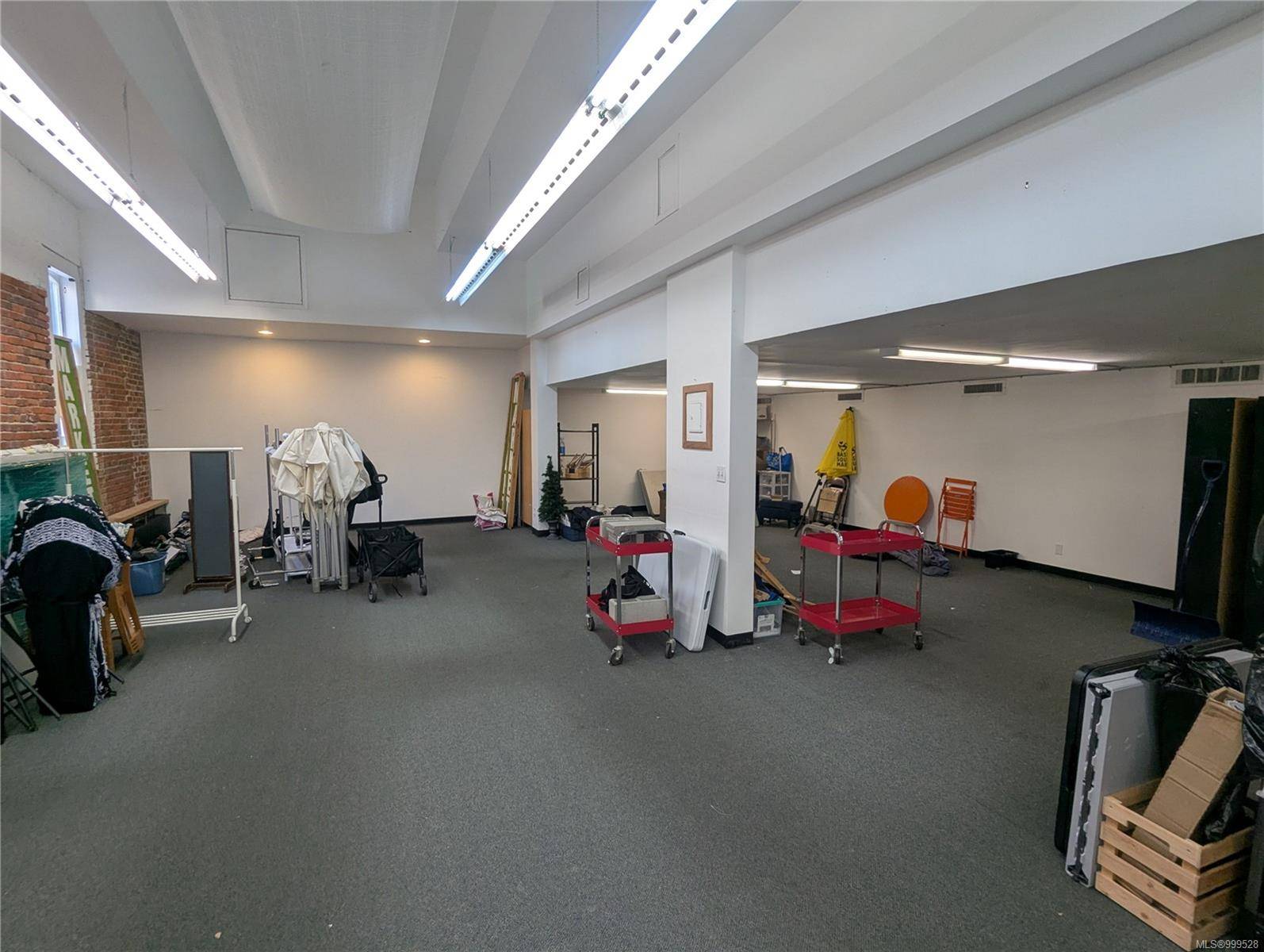 Victoria, BC V8W 1H9,26 Bastion Sq #14