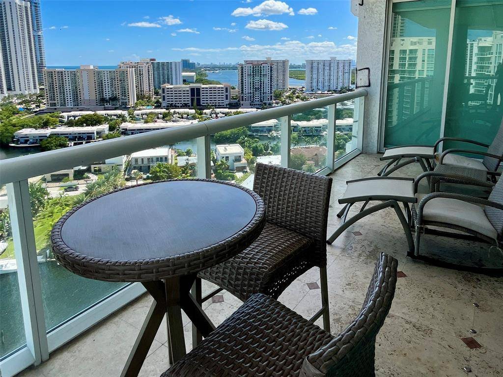 Sunny Isles Beach, FL 33160,16500 Collins Ave #2052