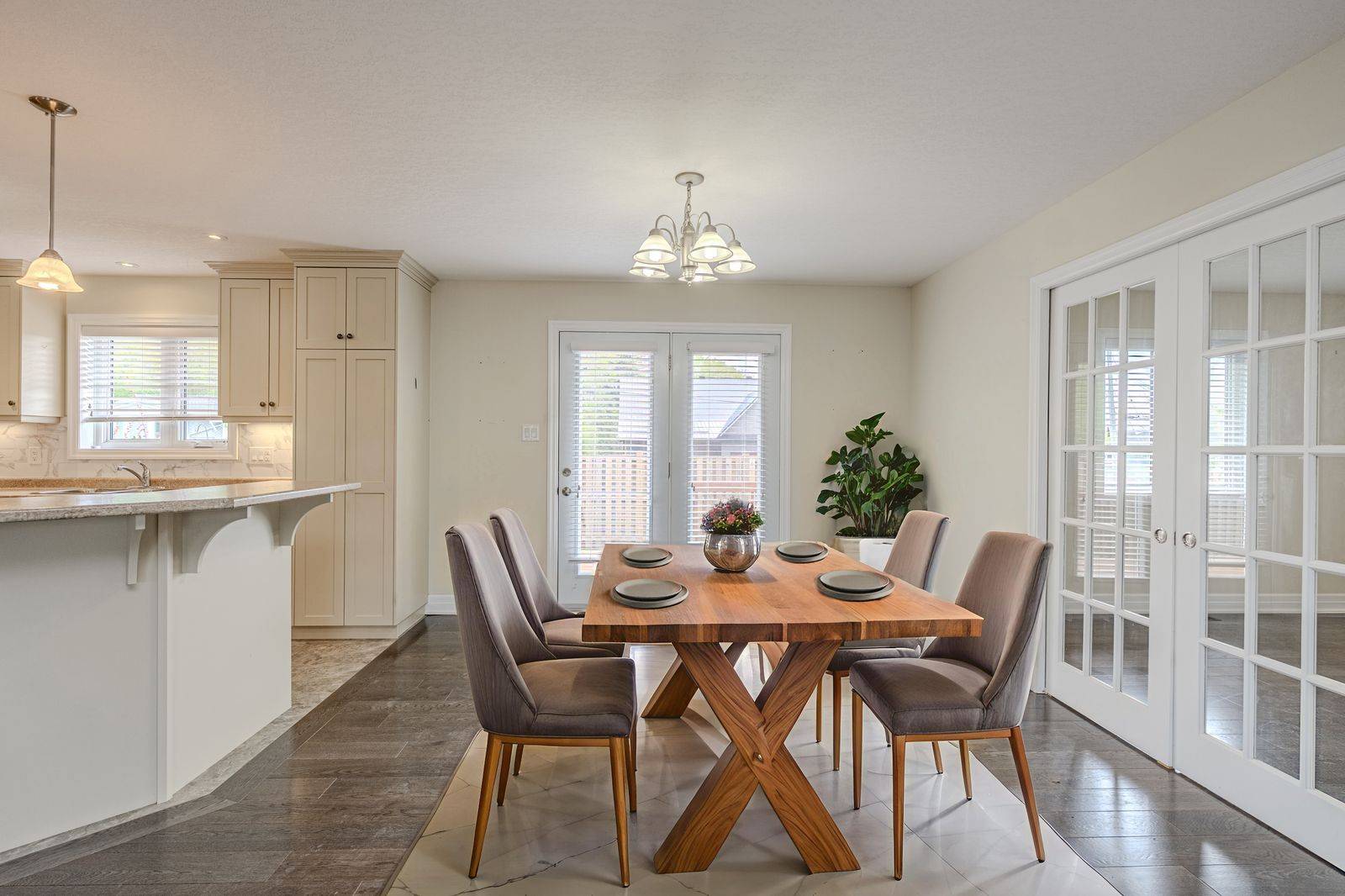 Penetanguishene, ON L9M 0A4,10 Grew CRES