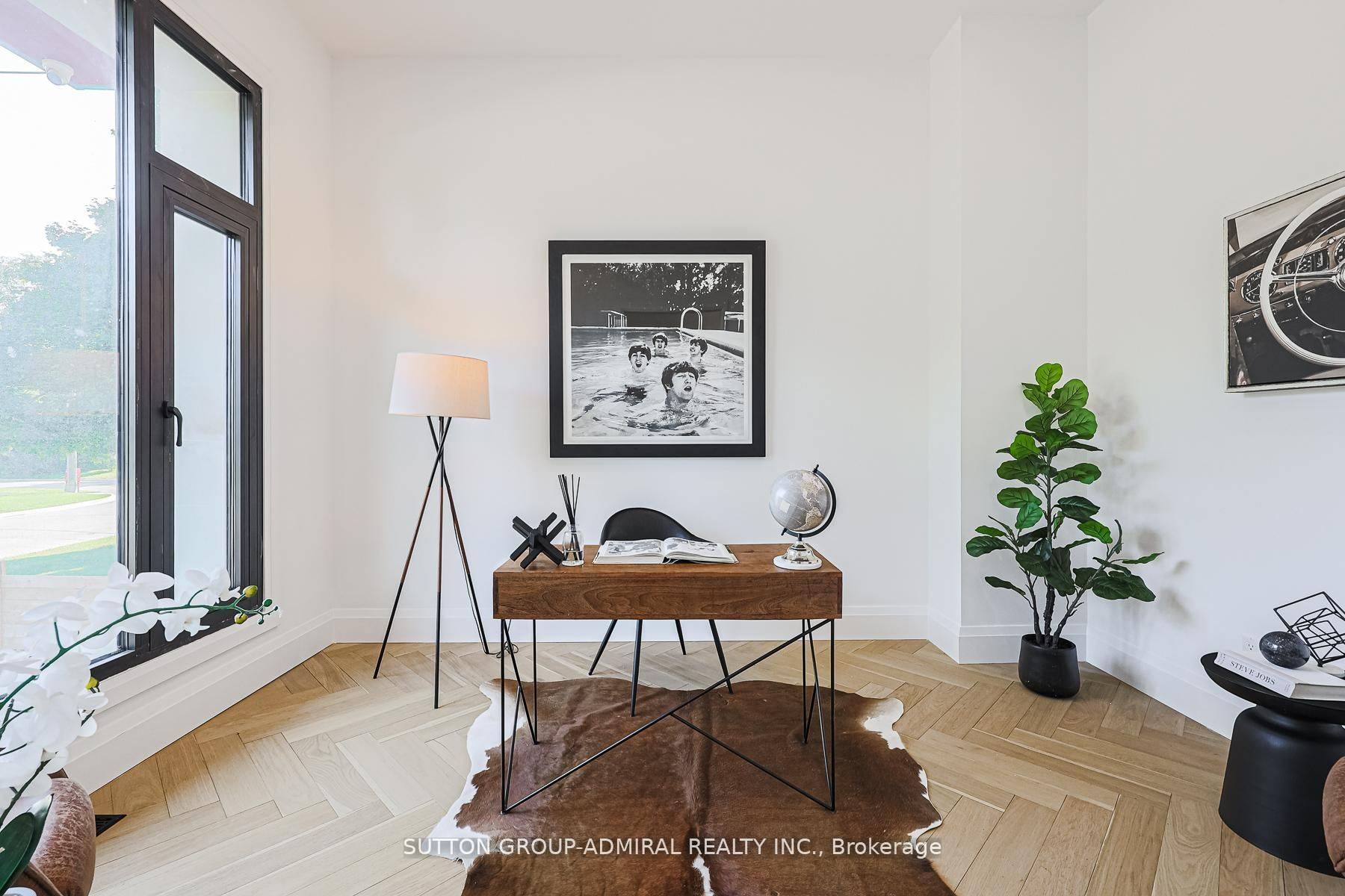 Mississauga, ON L5E 1T7,957 Dormer ST