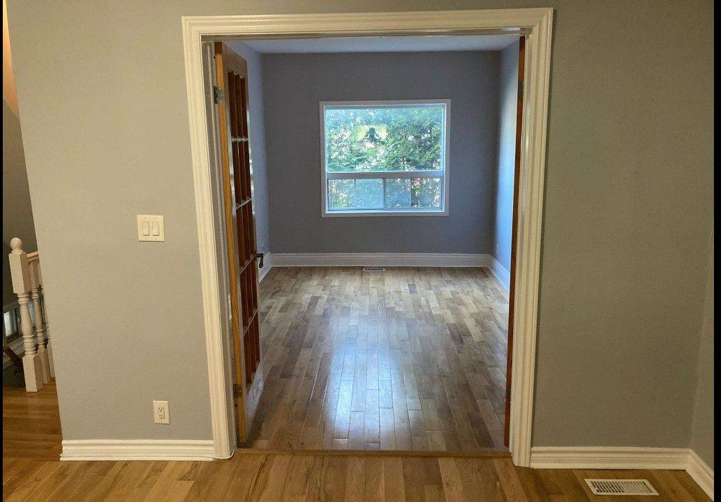 Toronto W02, ON M6H 1Z5,985 Dupont ST #1