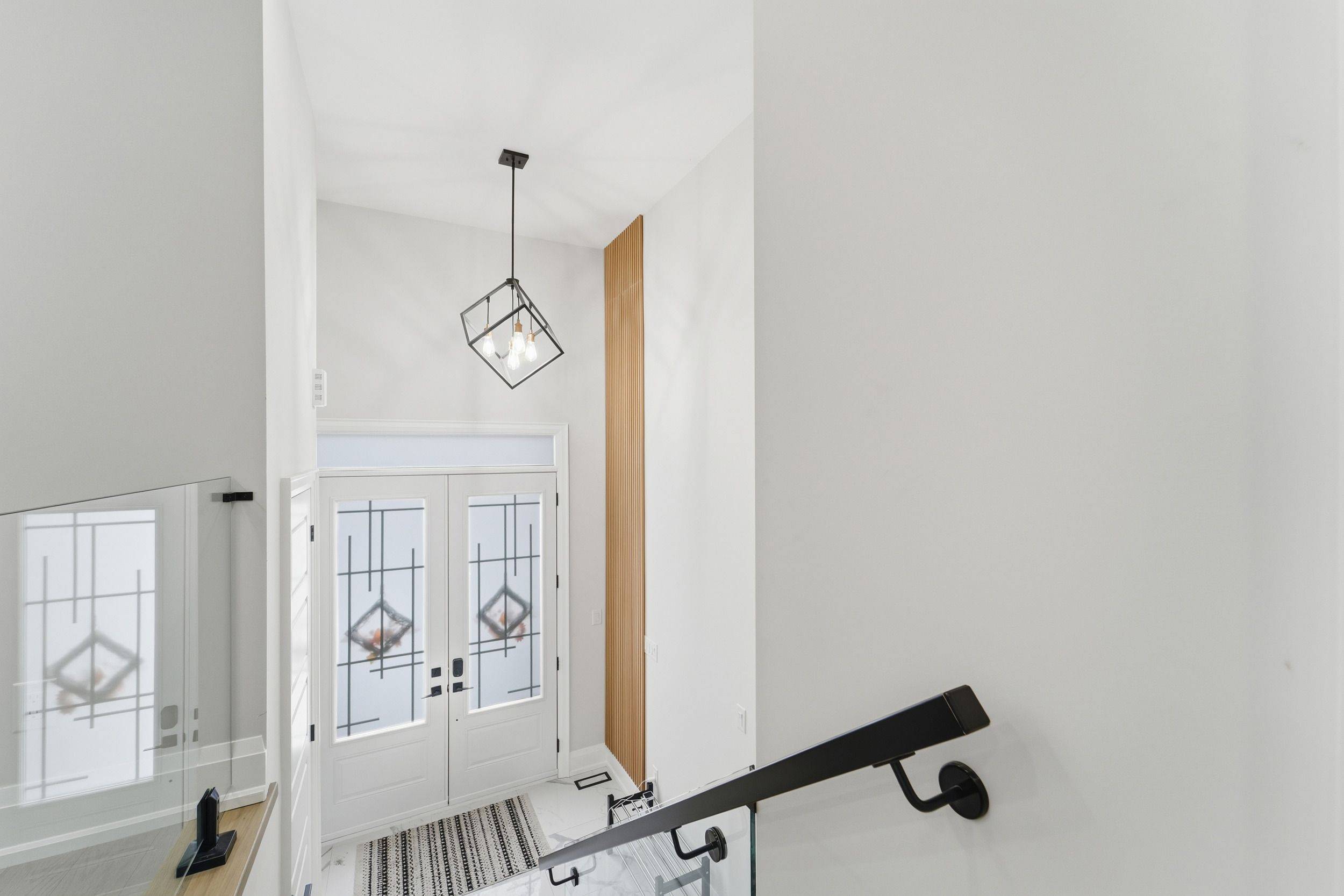 Mississauga, ON L5E 1J6,922 Fourth ST