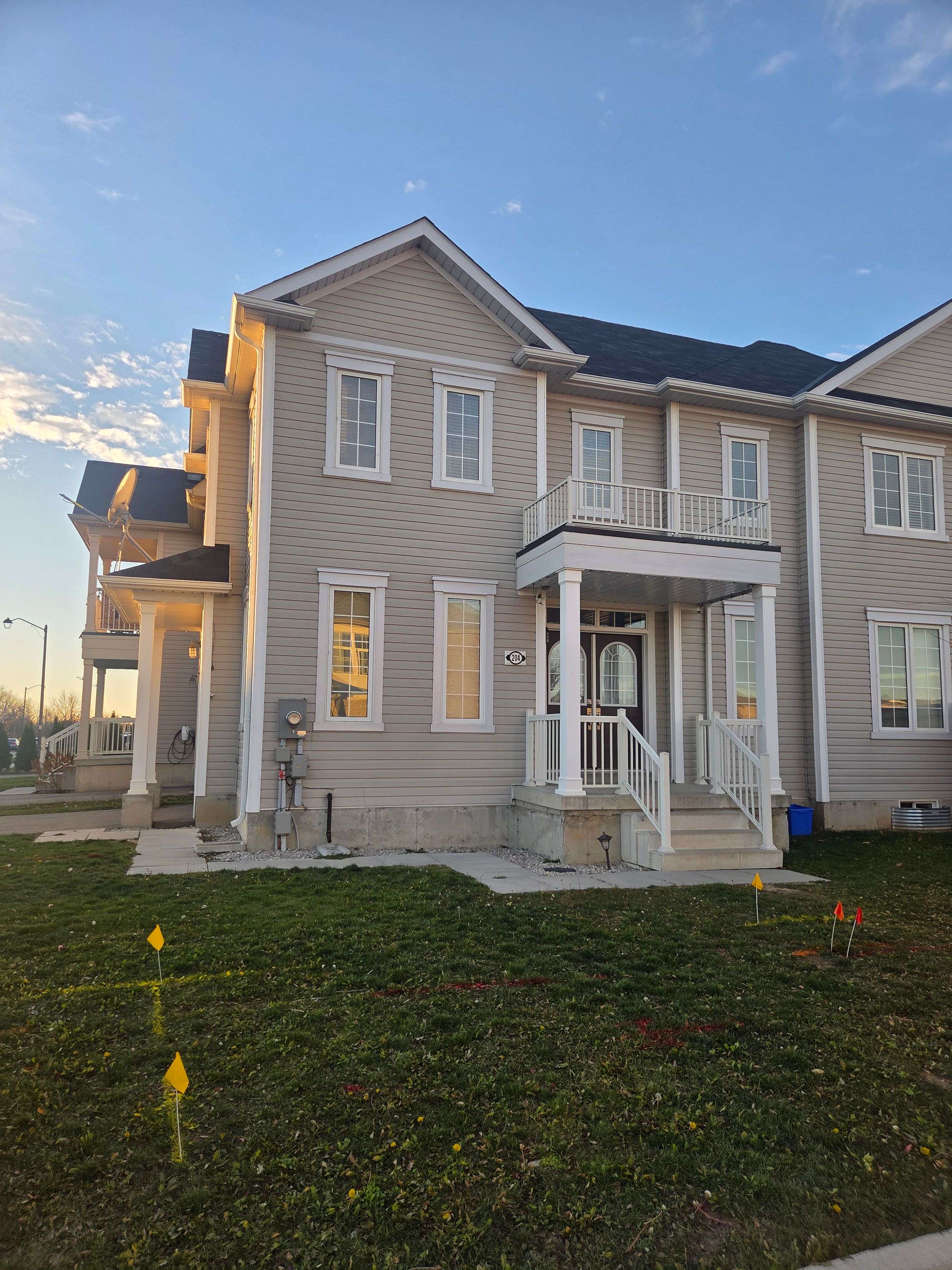 Haldimand, ON N3W 0E2,204 Maclachlan AVE