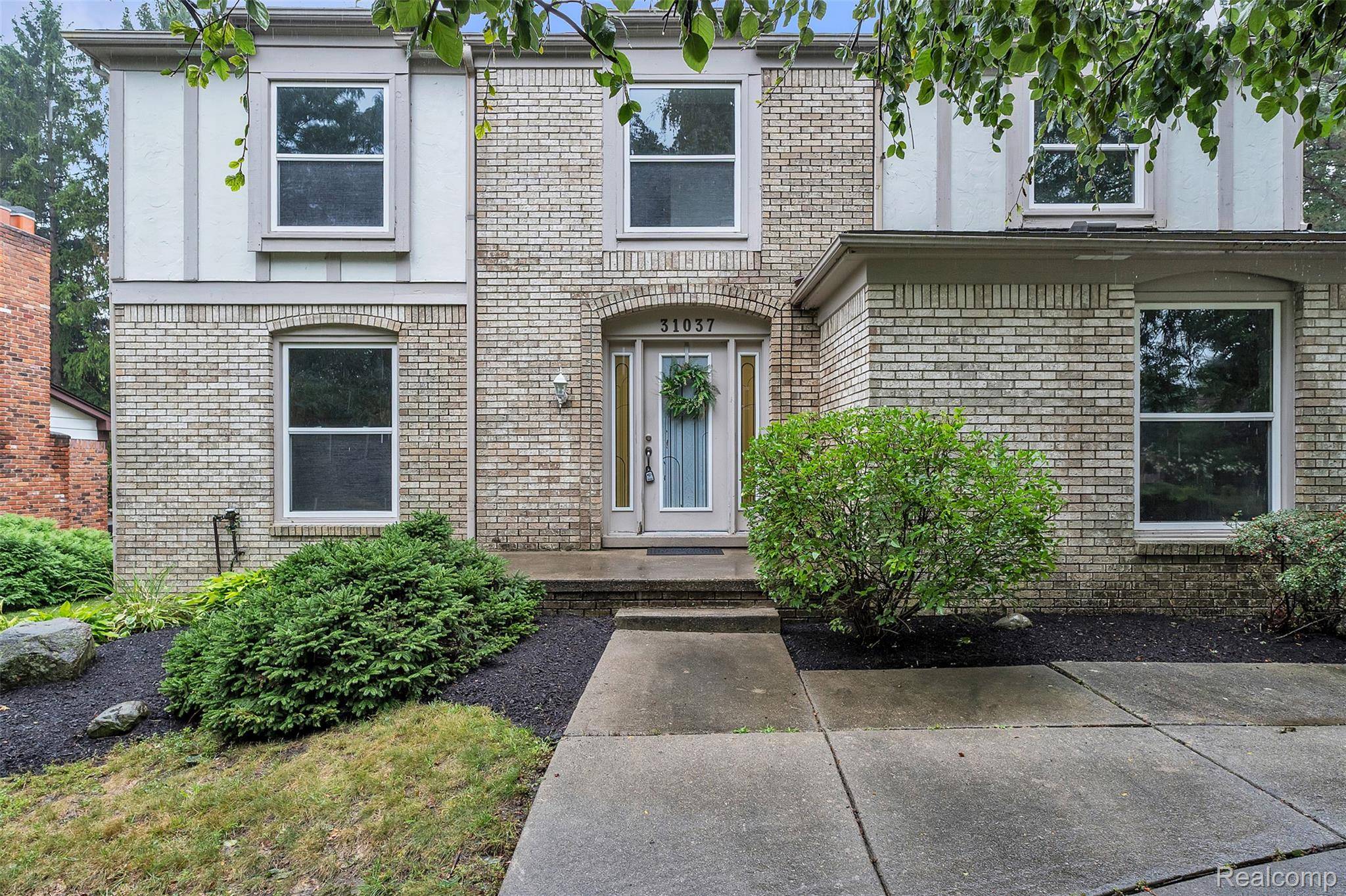 Farmington Hills, MI 48331,31037 N Park DR